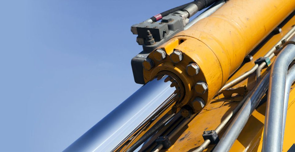 PLUTUS-HYDRAULIC-OIL